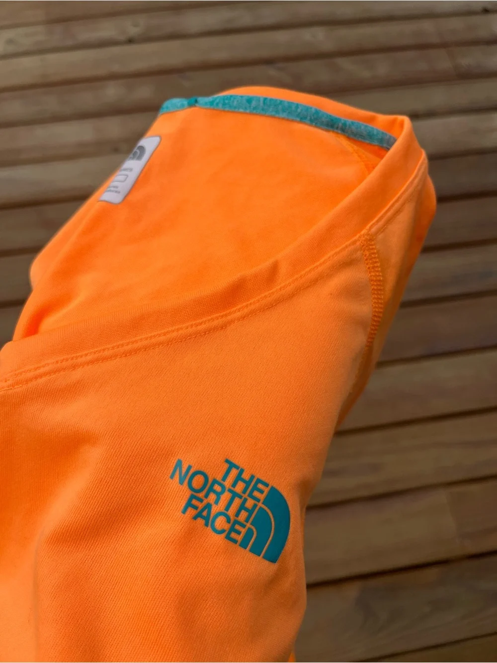 The North Face size Large womans performance tee shirt- tangerine with teal - Picture 5 of 5